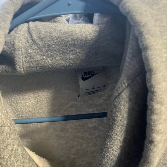 Nike hoodie - Picture 2 of 2